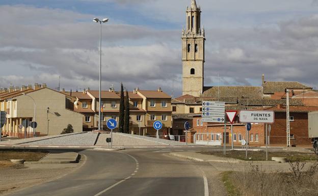 La entrada del municipio de Fuentes de Nava. 