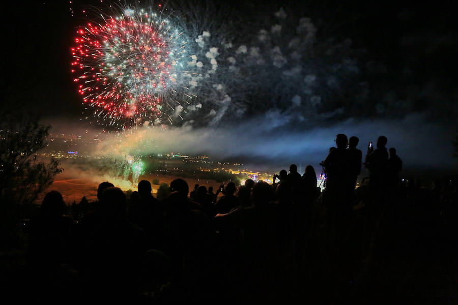 Fuegos artificiales. Primera sesión. Pirotecnia Turis