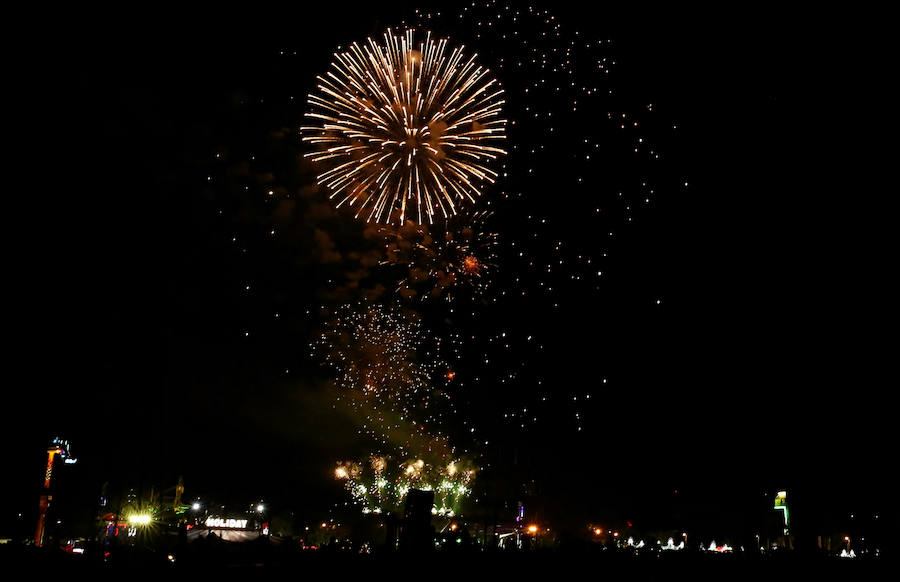 Fuegos artificiales. Primera sesión. Pirotecnia Turis