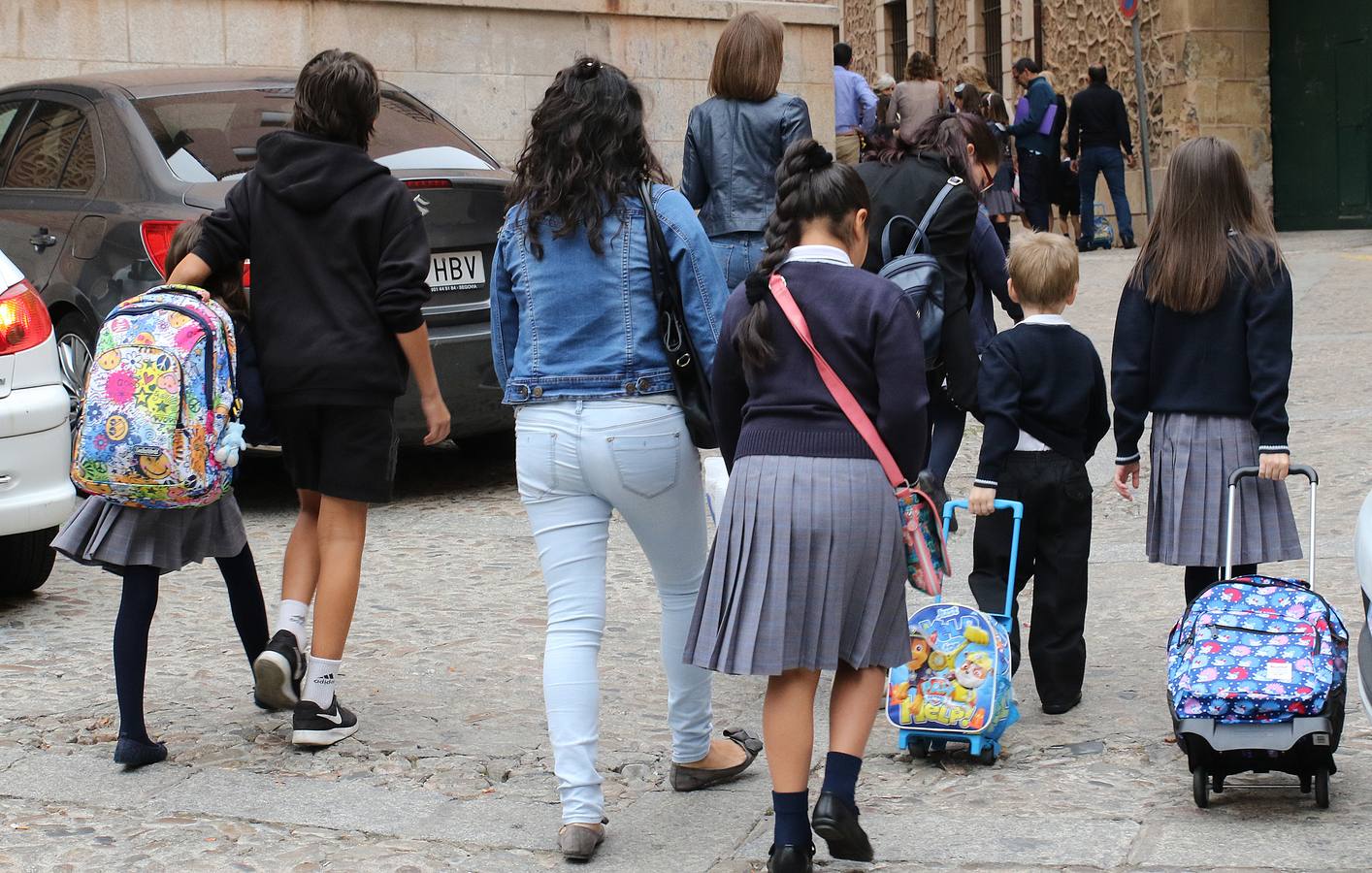 Primer día de clase para los alumnos de primaria de Segovia