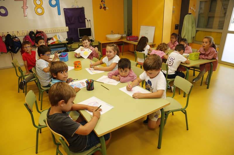 Inauguración del curso escolar en el colegio de Villalobón (Palencia)
