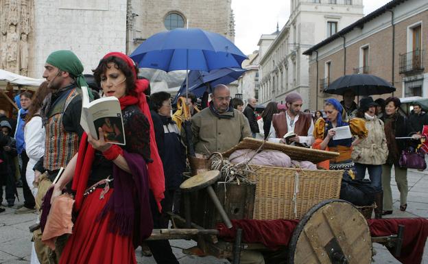  La ruta de «El hereje», teatralizada por actores de la compañía Azar Teatro, con motivo de las fiestas de San Pedro Regalado de 2010