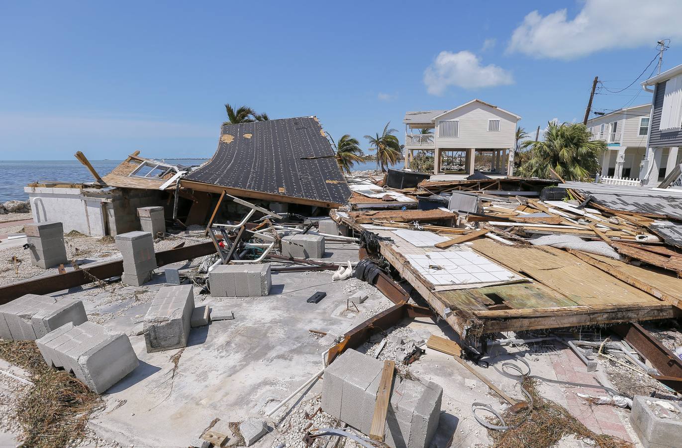En su arrasadora trayectoria la tormenta ha dejado ya al menos medio centenar de muertos en el Caribe y Estados Unidos