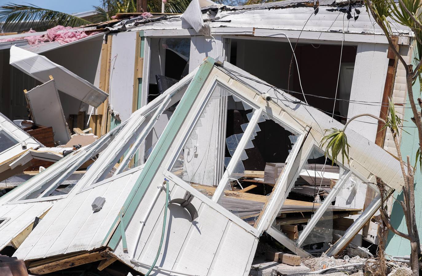 En su arrasadora trayectoria la tormenta ha dejado ya al menos medio centenar de muertos en el Caribe y Estados Unidos