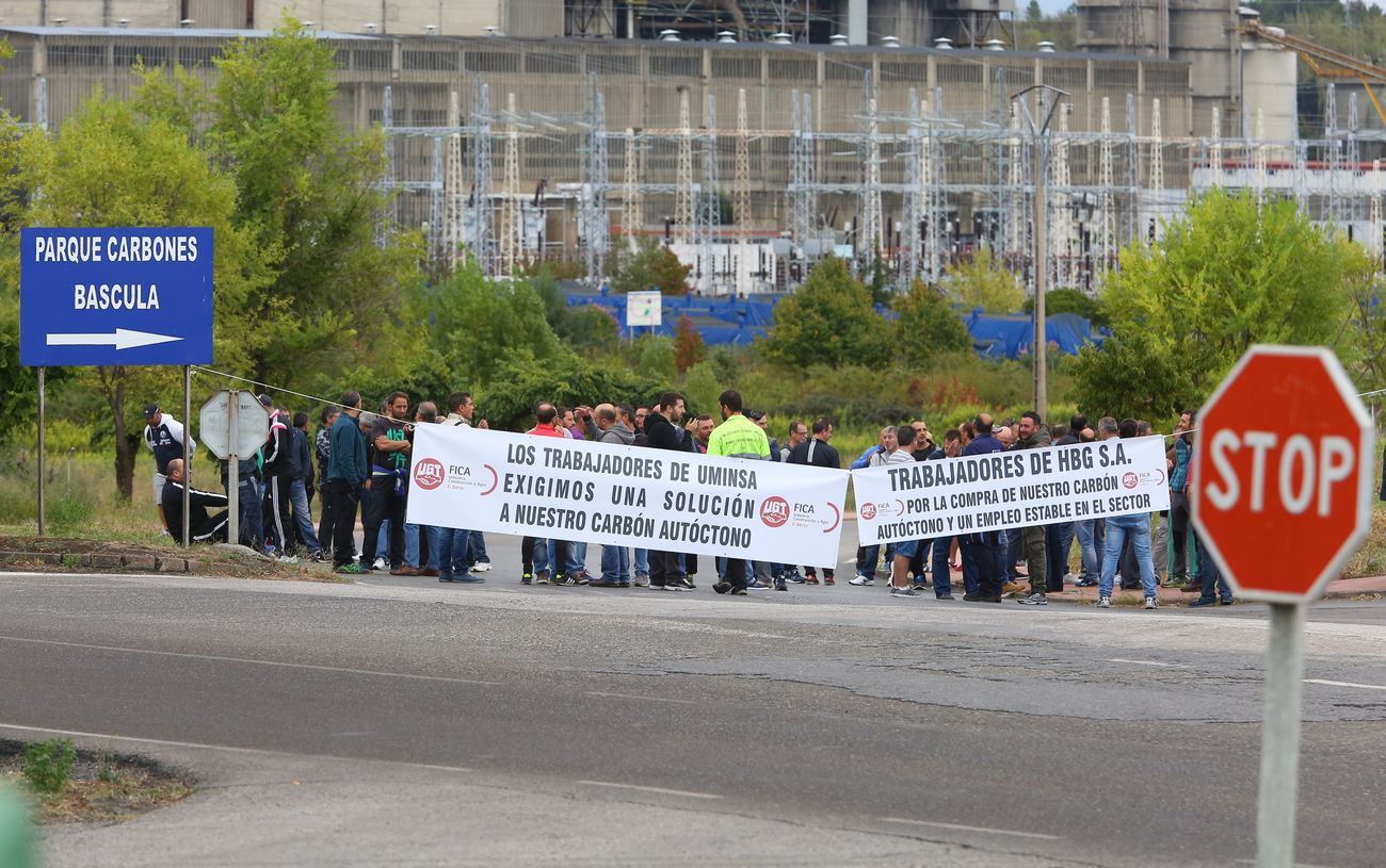 Los ultimos mineros salen a la calle para exigir la compra de carbón nacional y un empleo estable