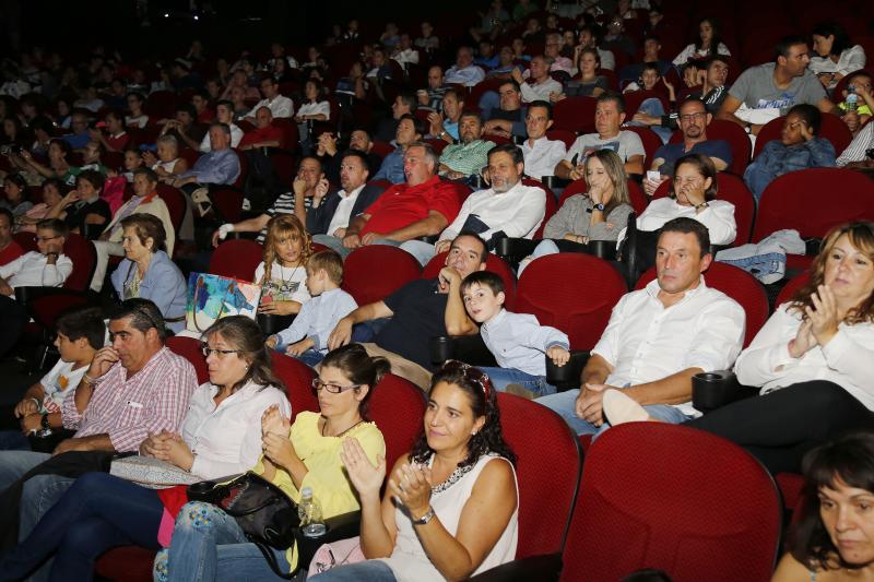 En un teatro Ortega abarrotado de chavales, el exseleccionador nacional impartió la conferencia 'Los Valores del deporte' 