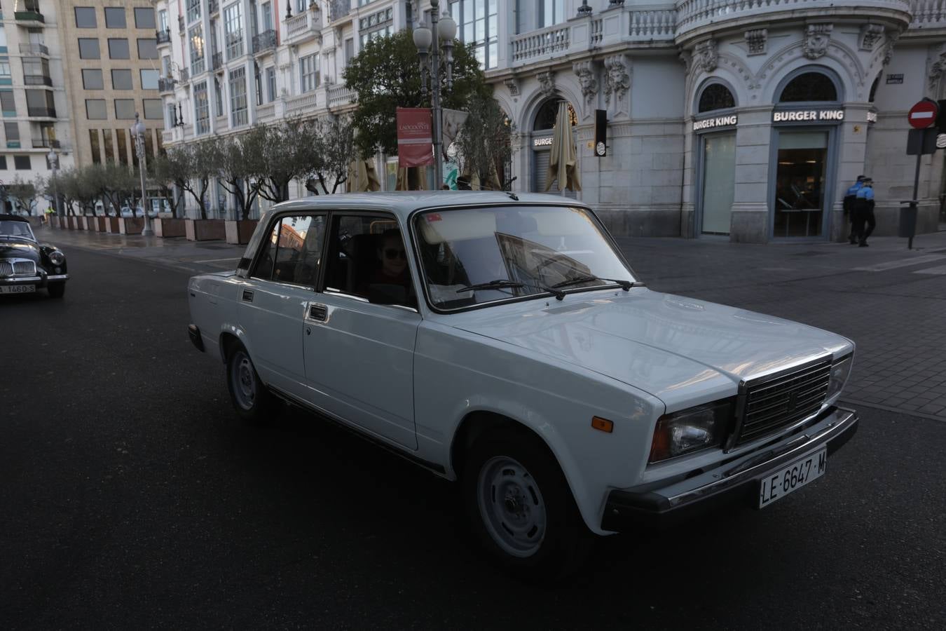 Más de 300 modelos de coches clásicos