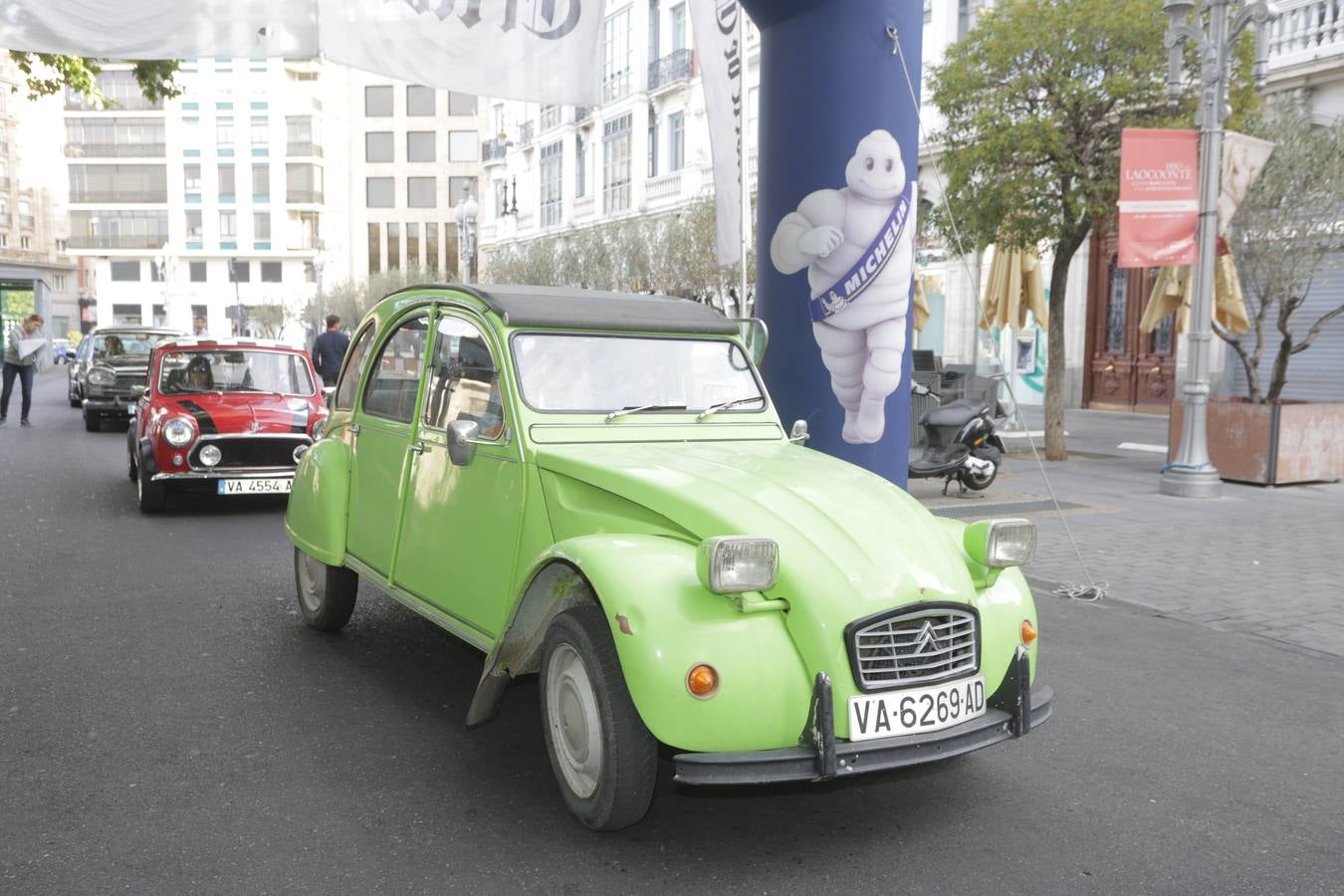Más de 300 modelos de coches clásicos