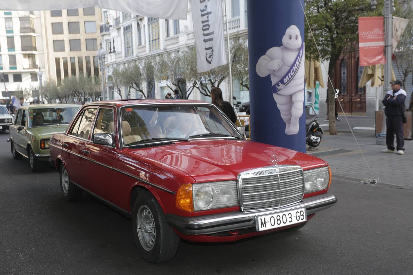 Más de 300 modelos de coches clásicos
