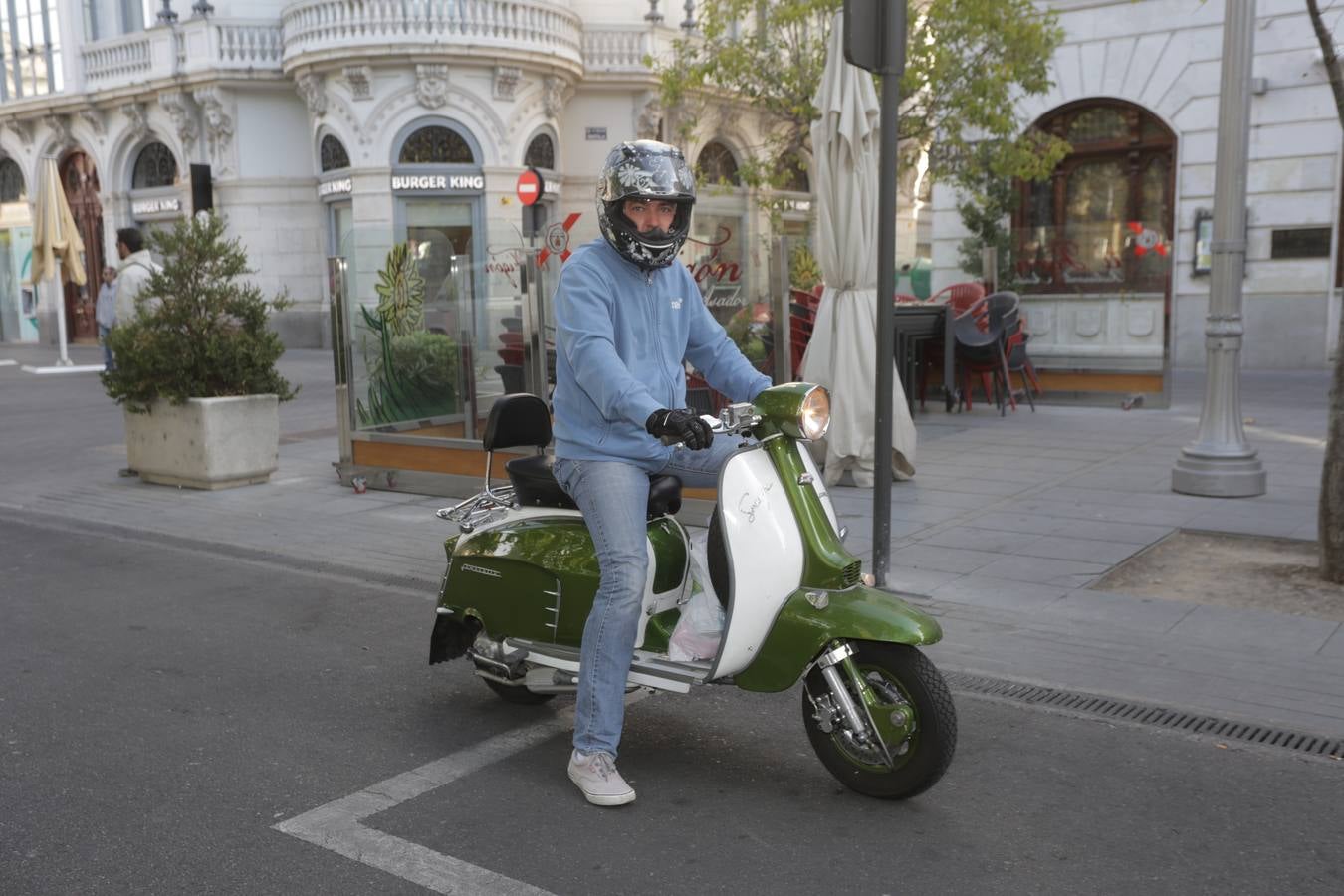 Más de 300 modelos de coches clásicos