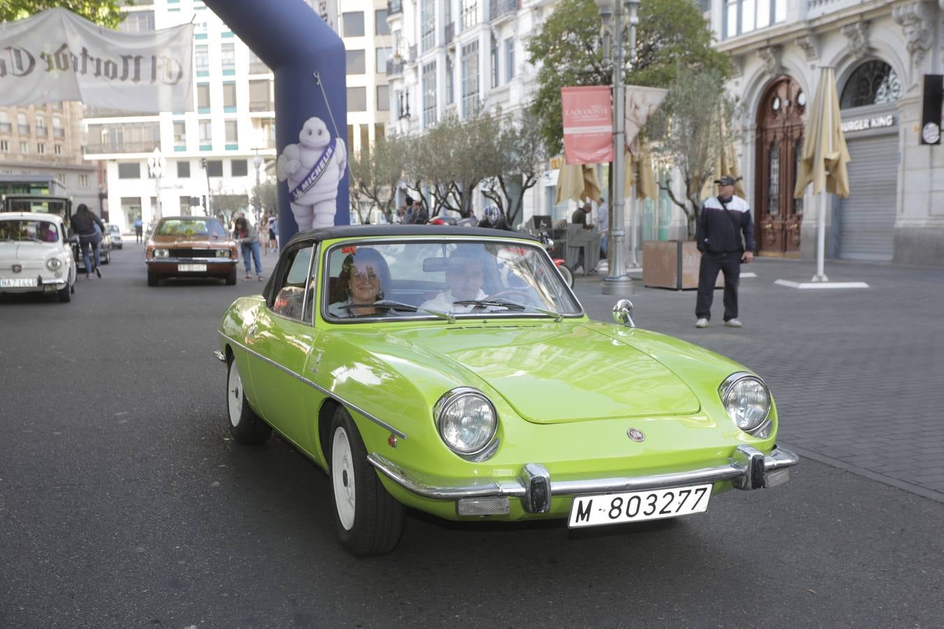 Más de 300 modelos de coches clásicos