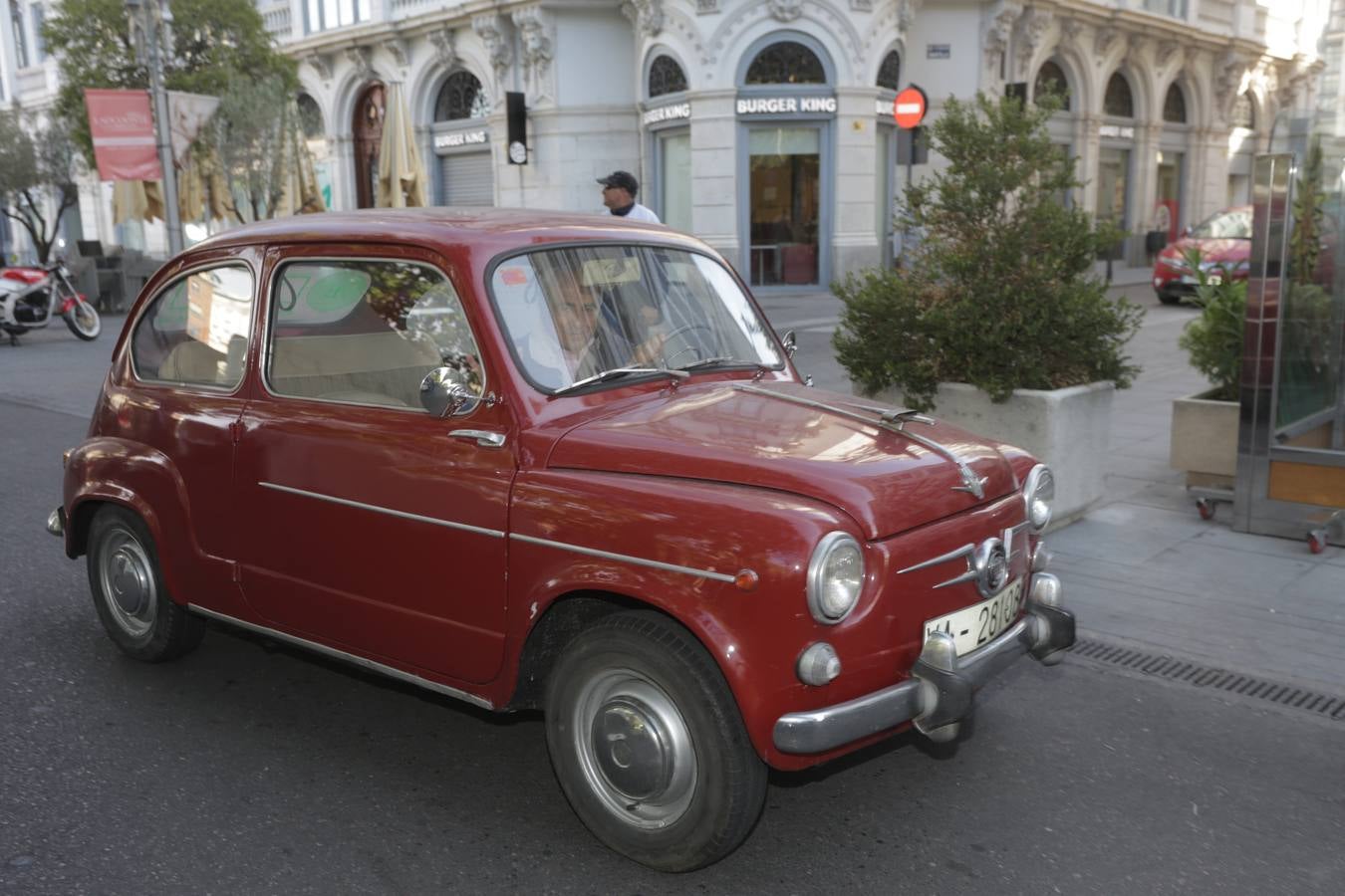 Más de 300 modelos de coches clásicos