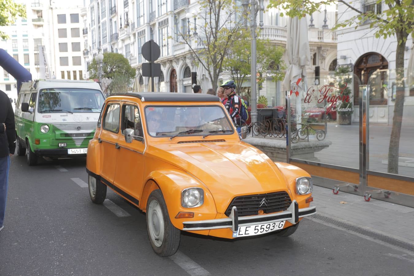 Más de 300 modelos de coches clásicos