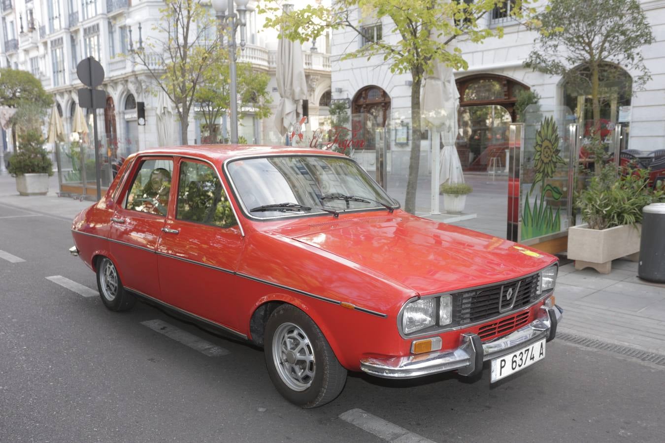Más de 300 modelos de coches clásicos