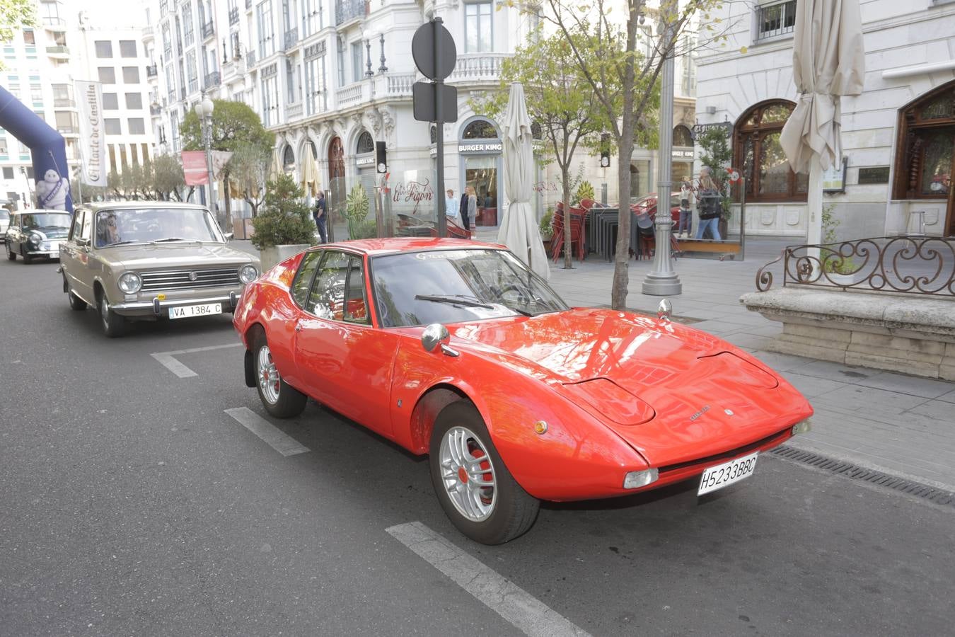 Más de 300 modelos de coches clásicos