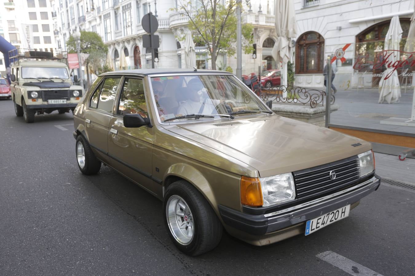 Más de 300 modelos de coches clásicos