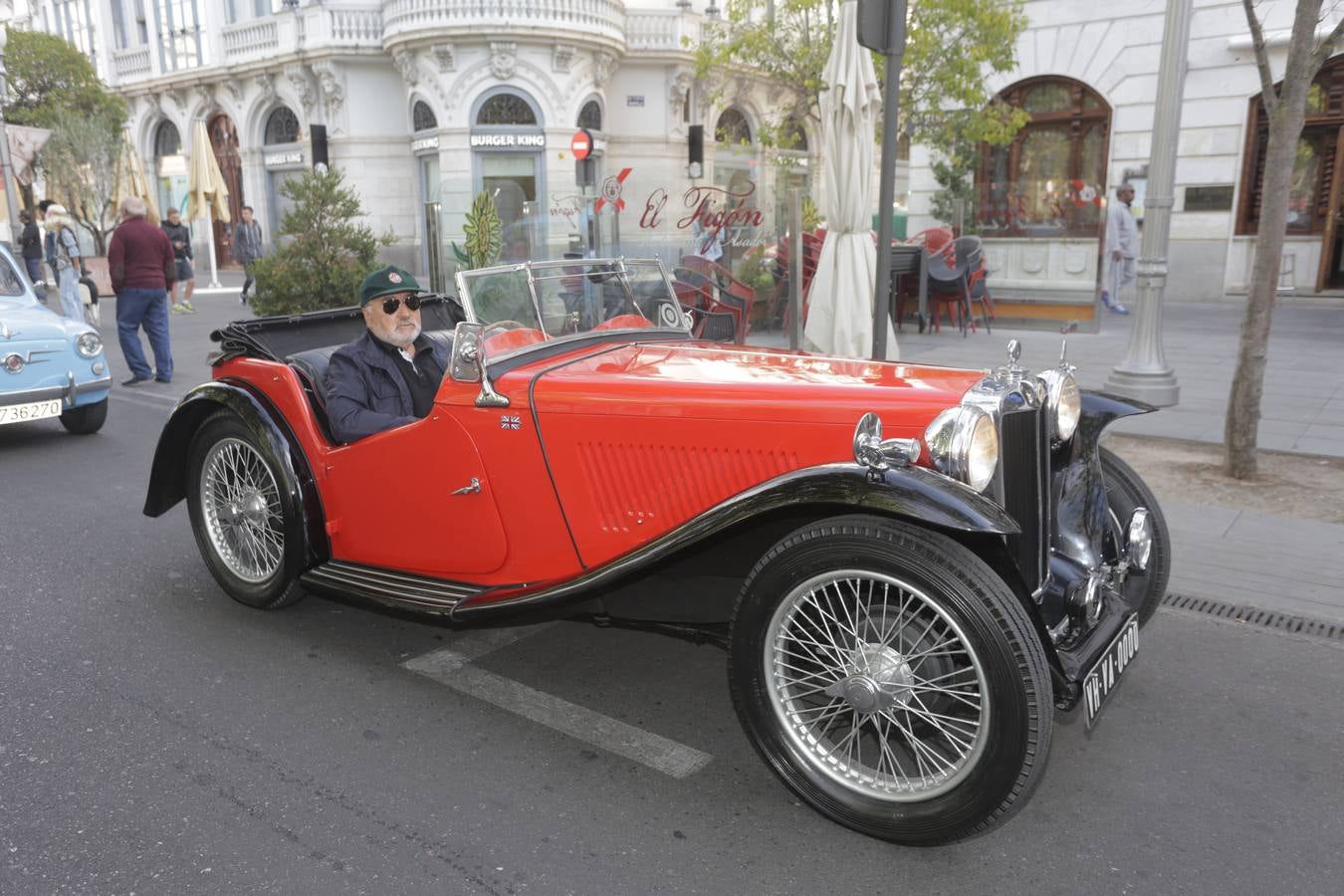 Más de 300 modelos de coches clásicos
