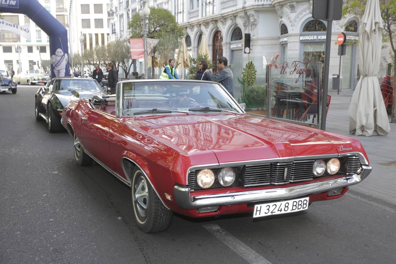 Más de 300 modelos de coches clásicos