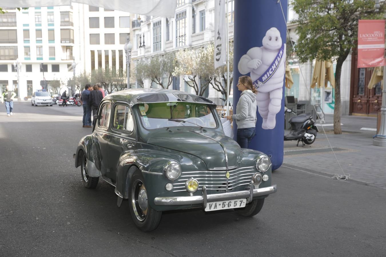Más de 300 modelos de coches clásicos