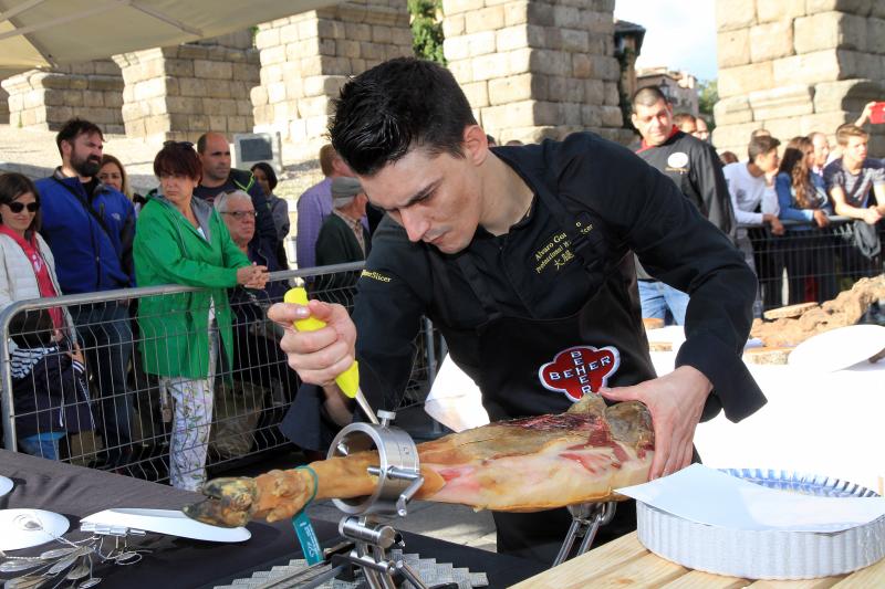 V Feria del Jamón de Castilla y León en Segovia