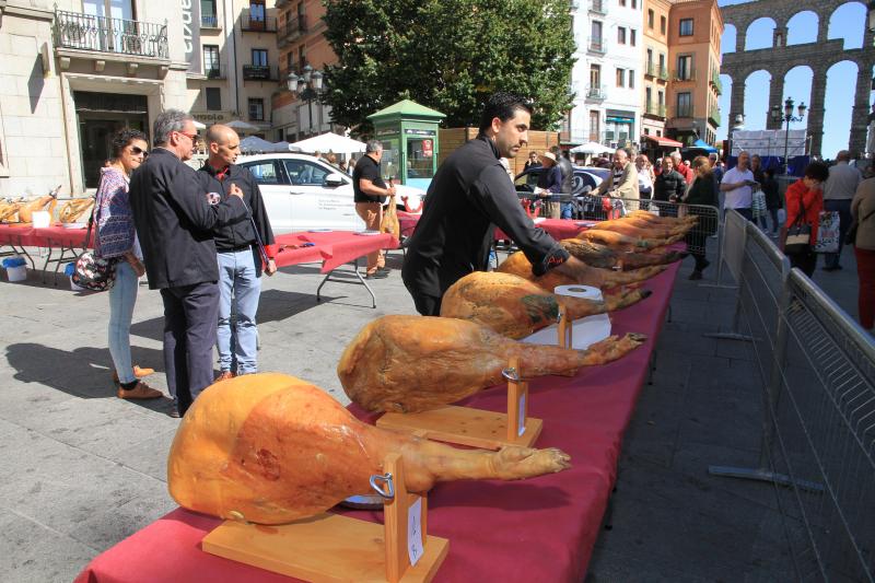 V Feria del Jamón de Castilla y León en Segovia