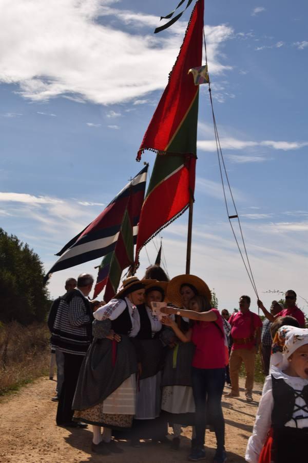 Encuentro de estandartes en Poza de la Vega