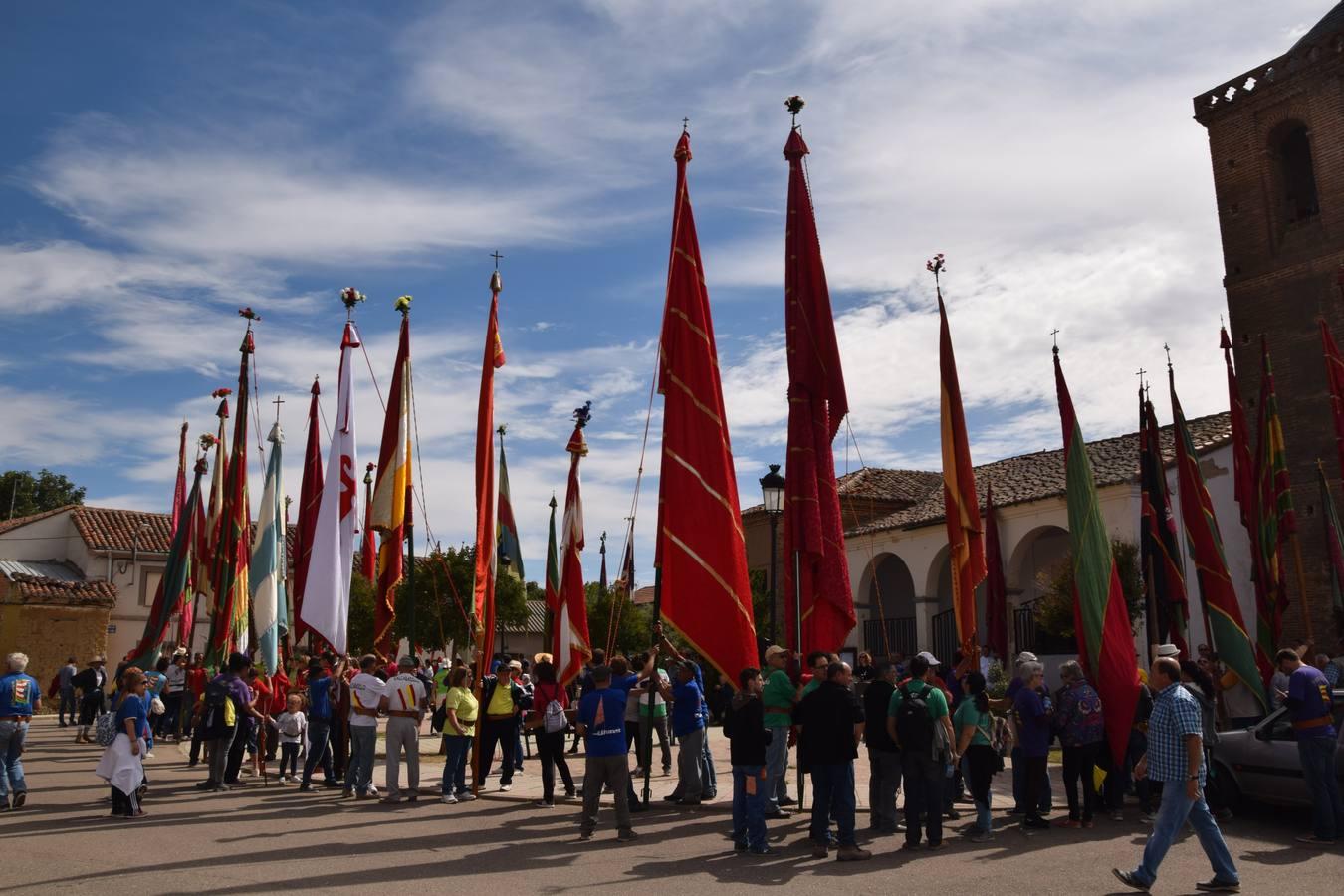 Encuentro de estandartes en Poza de la Vega