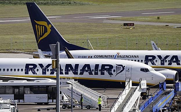 Las acciones de Ryanair caen un 3% tras anunciar cancelaciones