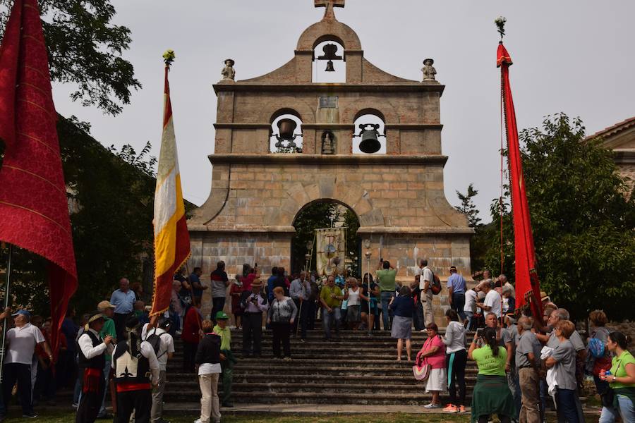 Romería en el santuario de la Virgen del Brezo