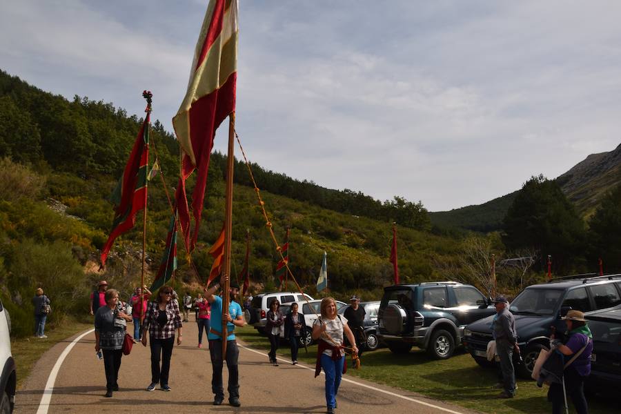 Romería en el santuario de la Virgen del Brezo