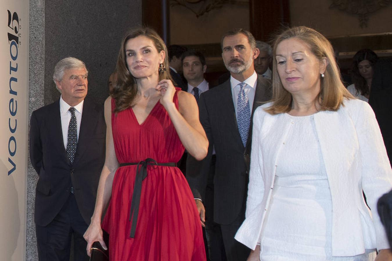 Los Reyes han presidido el acto en el Teatro Real