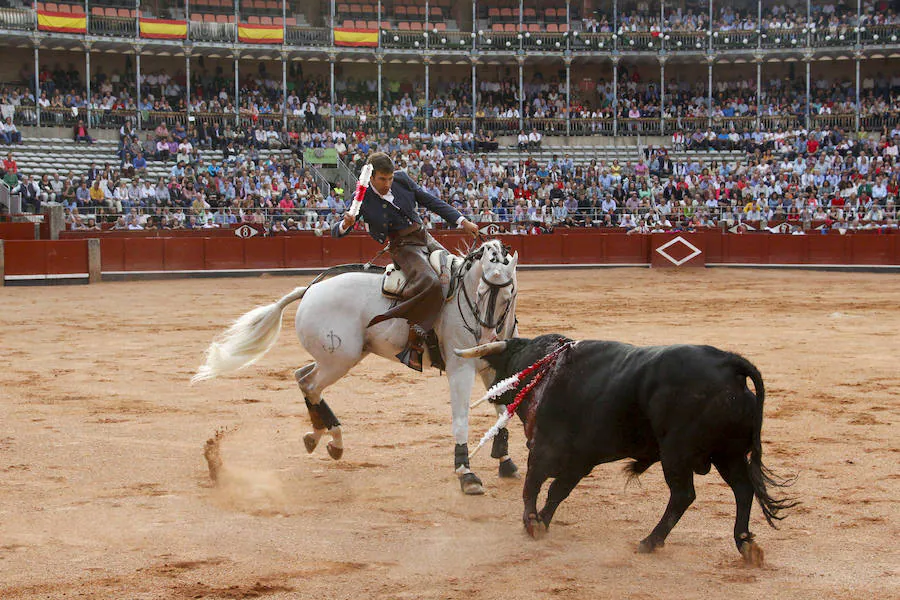 Pablo Hermoso, Sergio Galán y Lea Vicens vuelven a abrir la pueta grande