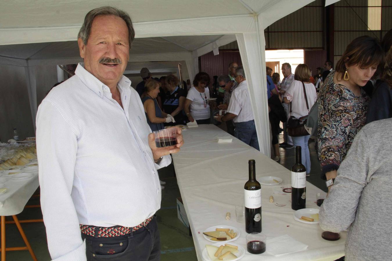 Sardón celebra su X Feria del Queso