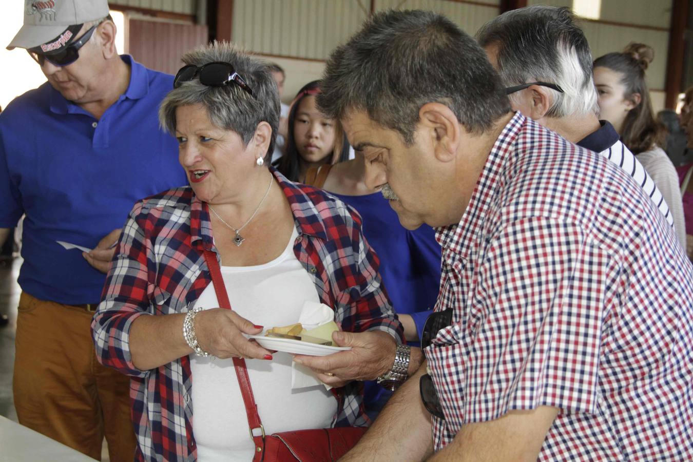 Sardón celebra su X Feria del Queso