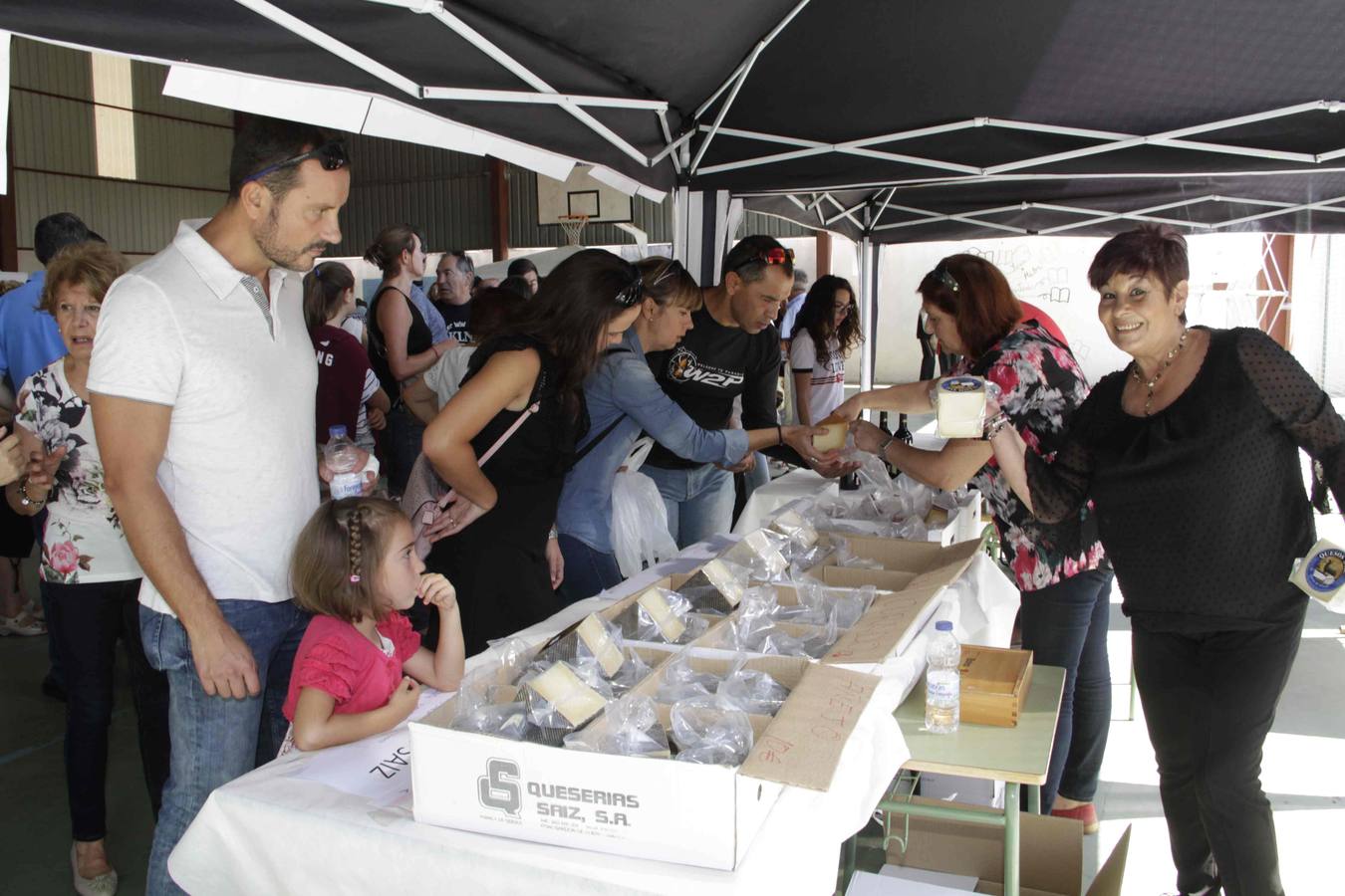Sardón celebra su X Feria del Queso
