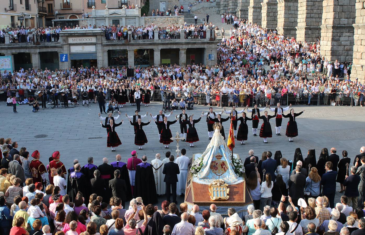 Bajada de la virgen de la Fuencisla a su santuario