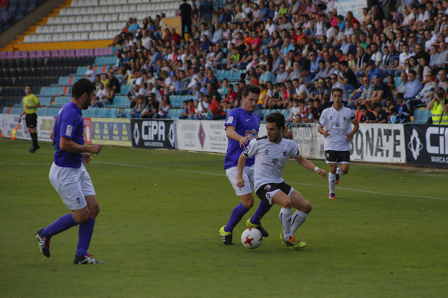 Partido entre el CF Salmantino y La Bañeza