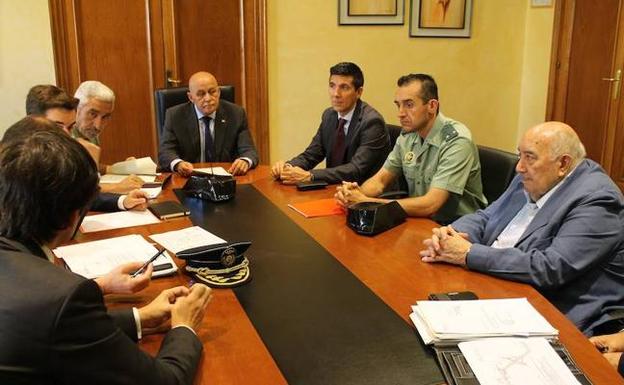 Reunión de seguridad sobre la Marcha de Asprosub en la Subdelegación del Gobierno en Zamora. 