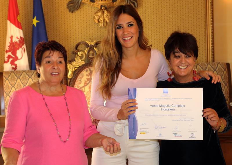 Entrega de diplomas de calidad turistica SICTED