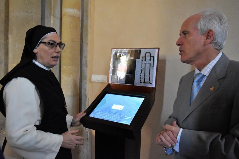 Inauguración del nuevo sistema de visitas guiadas interactivas en el monasterio de San Andrés de Arroyo 