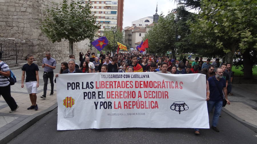 Manifestación en Valladolid por el derecho a decidir en Cataluña