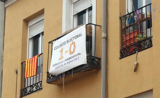 Balcón de una vivienda en Niña Guapa (Valladolid).