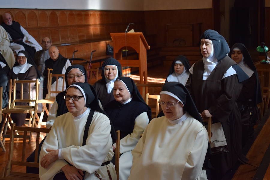 El obispo, Manuel Herrero, anima a los monjes y monjas a abrirse a la sociedad para que «la gente pueda entrever lo que somos y hacemos»