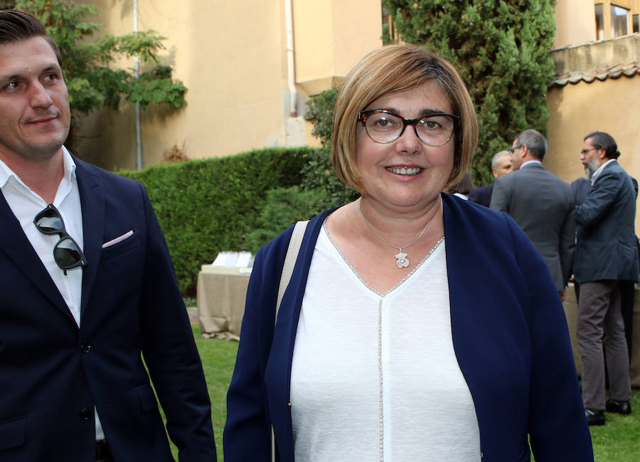 Conferencia de presidentes y cabildos de diputaciones en Segovia