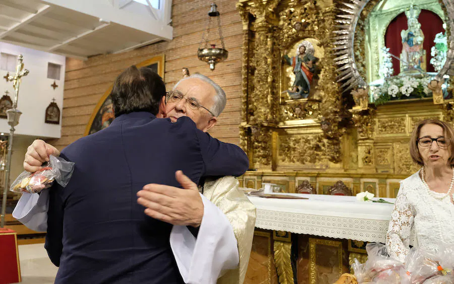 Jesús Mateo celebra su última misa como párroco de San Lorenzo