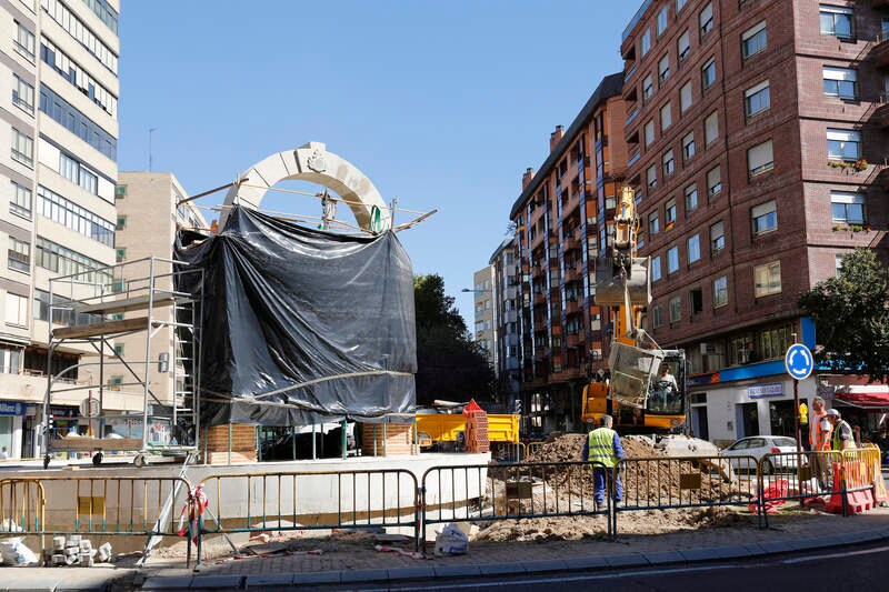 La inauguración del monumento se enmarca dentro de los diversos actos que el centro asistencial ha programado a lo largo del año para conmemorar el 425 aniversario de su presencia en Palencia