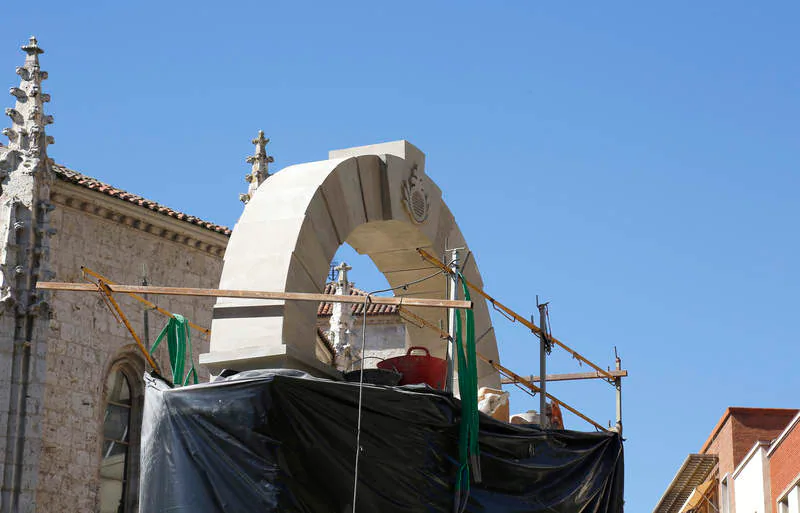La inauguración del monumento se enmarca dentro de los diversos actos que el centro asistencial ha programado a lo largo del año para conmemorar el 425 aniversario de su presencia en Palencia