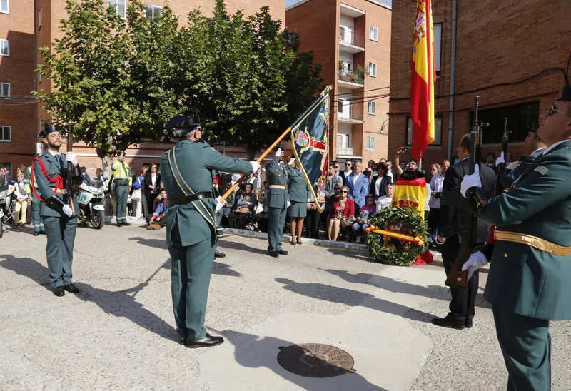 Desfile de la Guardia Civil en la Comandancia de Palencia