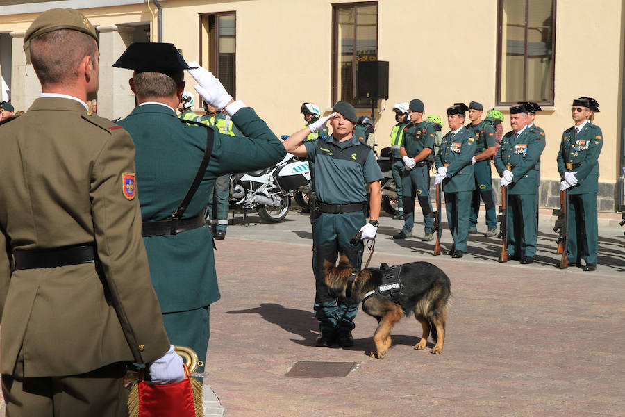 Desfile de la Guardia Civil por el día de la Hispanidad en Segovia, El Espinar y La Granja