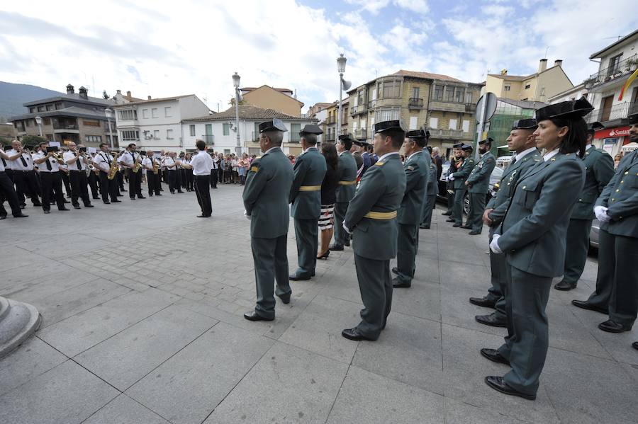 Desfile de la Guardia Civil por el día de la Hispanidad en Segovia, El Espinar y La Granja